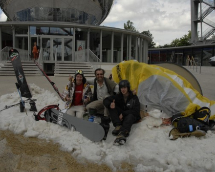 Expedition base camp Atomium Brussels 30/5/2008