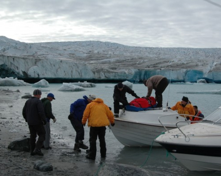 Snowkite expedition Greenland ice cap August 2007