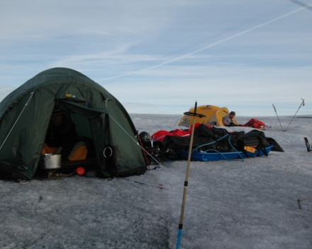 Snowkite expedition Greenland ice cap August 2007