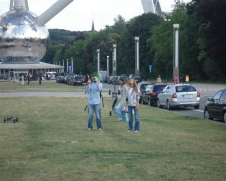 Flyboarding next to the Atomium