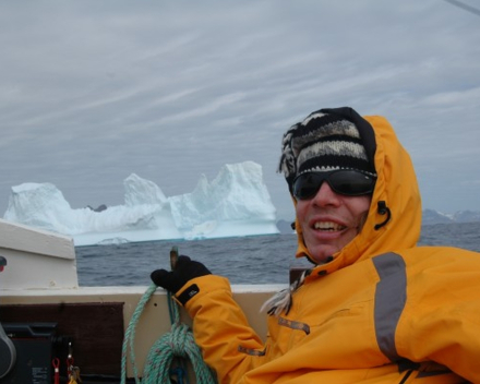 Snowkite expedition Greenland ice cap August 2007