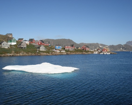 Snowkite expedition Greenland ice cap August 2007