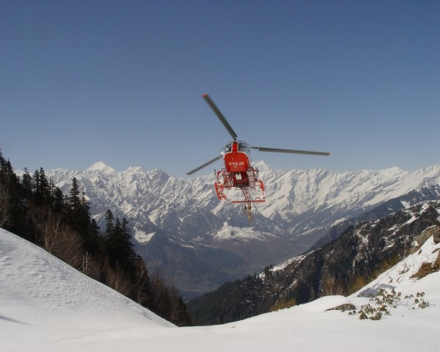 Heliboarding expedition Himalaya India/Thibet June 2006