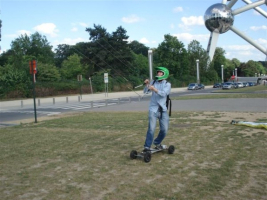 Flyboarding next to the Atomium